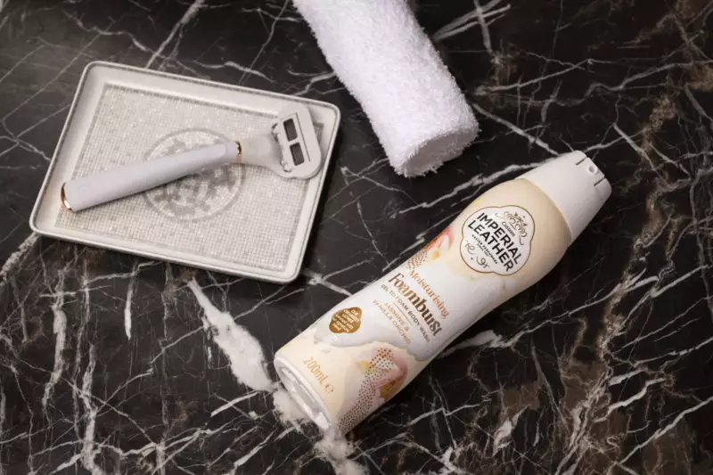 Imperial Leather Moisturising Foamburst Jasmine & Vanilla Orchid - Image 4