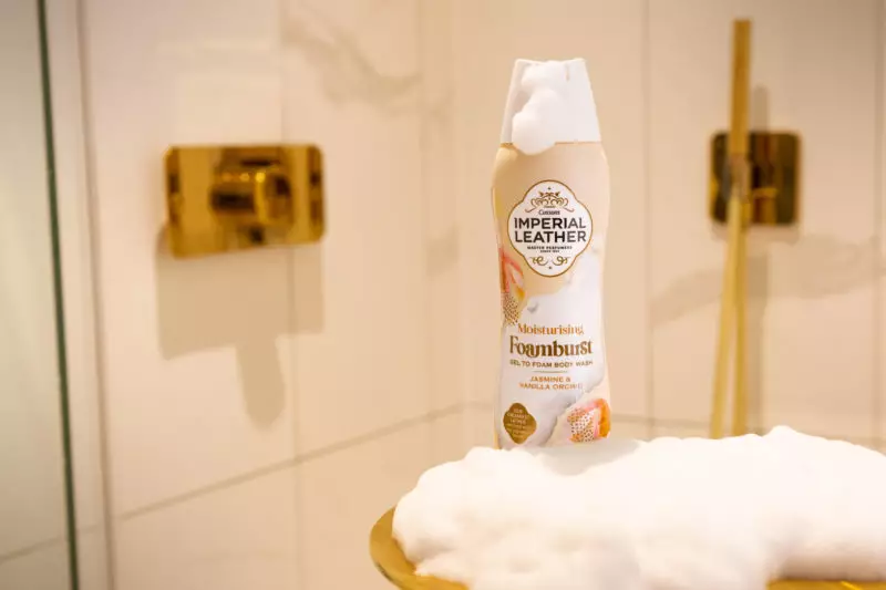 Imperial Leather Moisturising Foamburst Jasmine & Vanilla Orchid - Image 3