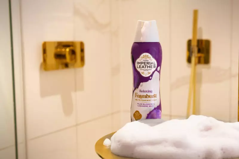 Imperial Leather Relaxing Foamburst Plum Blossom & Cashmere Musk - Image 3